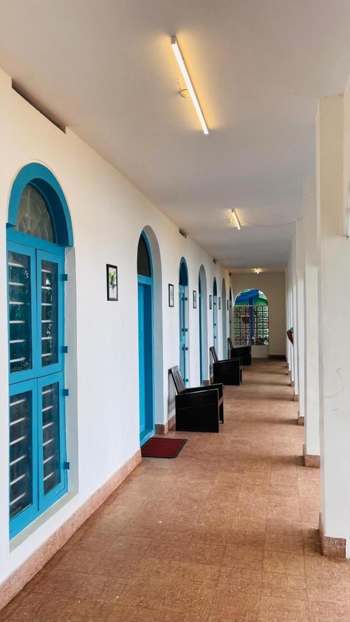 Jaladarshini Lakeside Gardens Bed & Breakfast Kollam Dış mekan fotoğraf